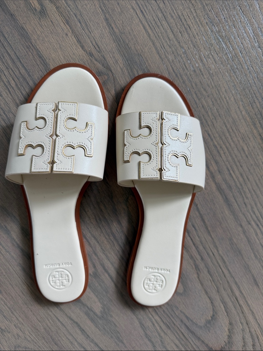 Tory Burch Cream Logo-Embellished Slide slip on
